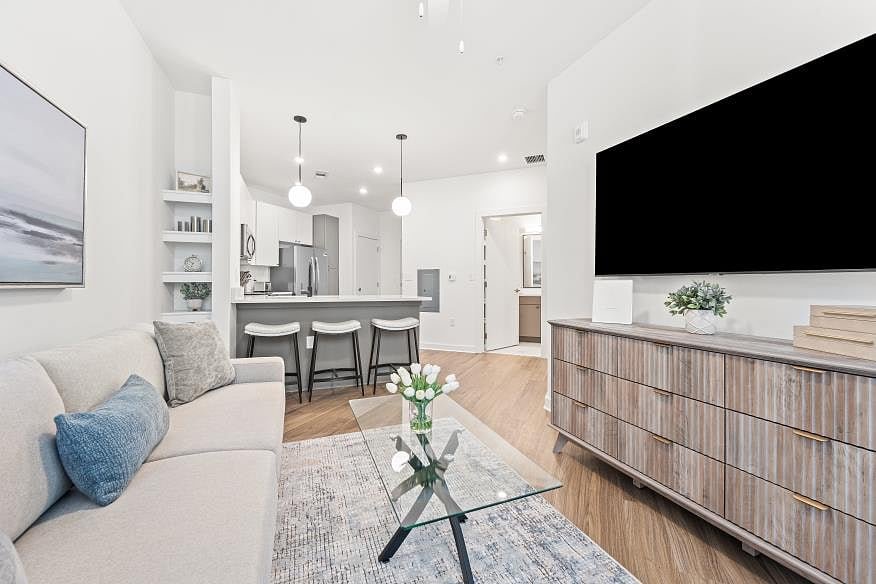 514776_1_60865996-full