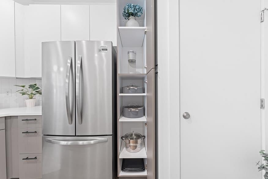 514776_2_60865653-full