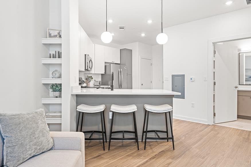 514776_3_61196482-full